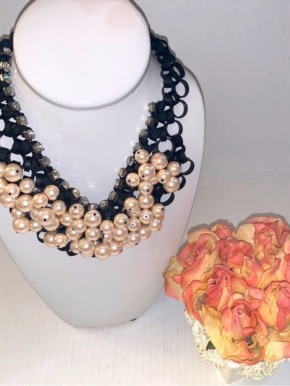 🔴 J.Crew Pearl statement necklace.. - Picture 7 of 7